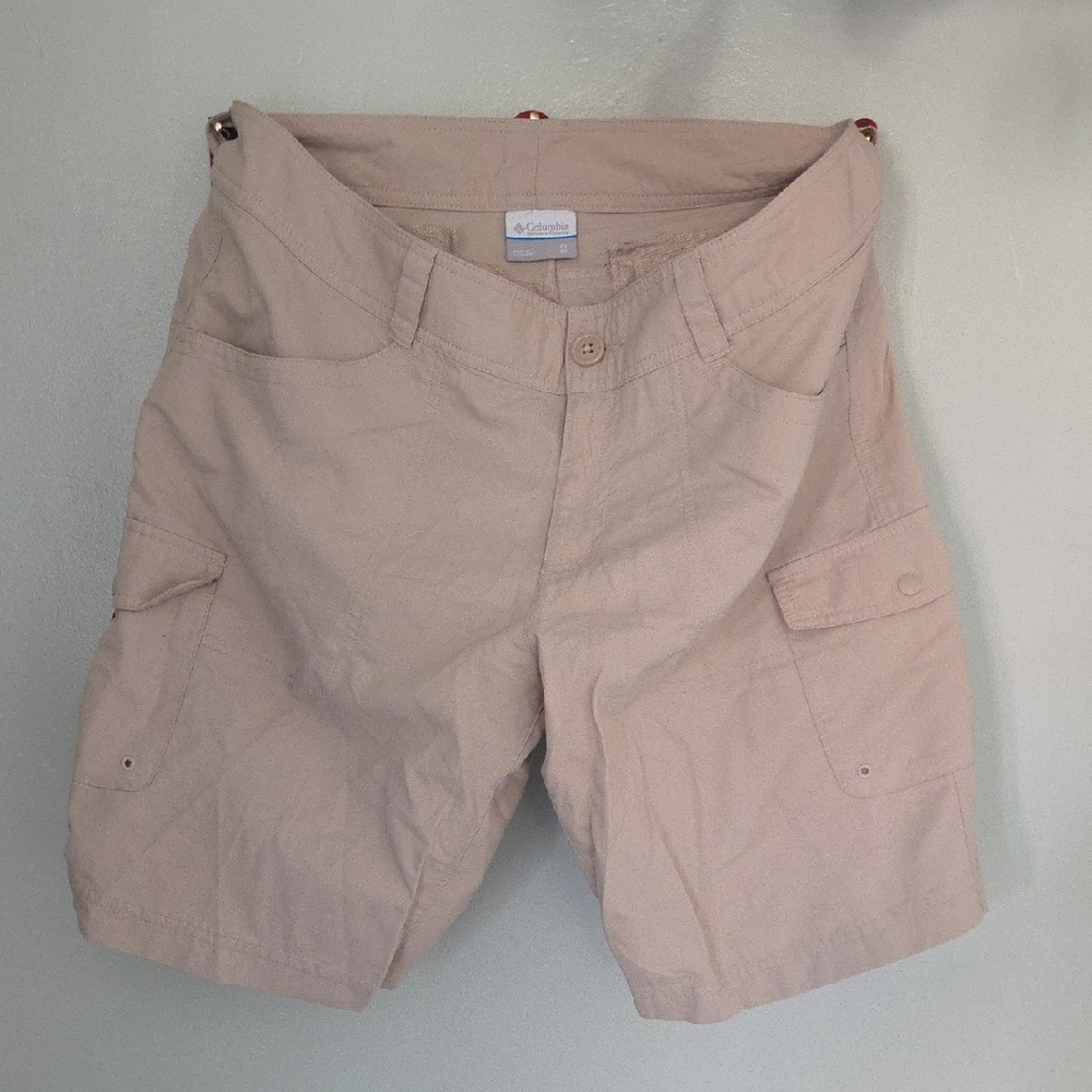 Columbia Women's Khaki Beige Cargo Shorts